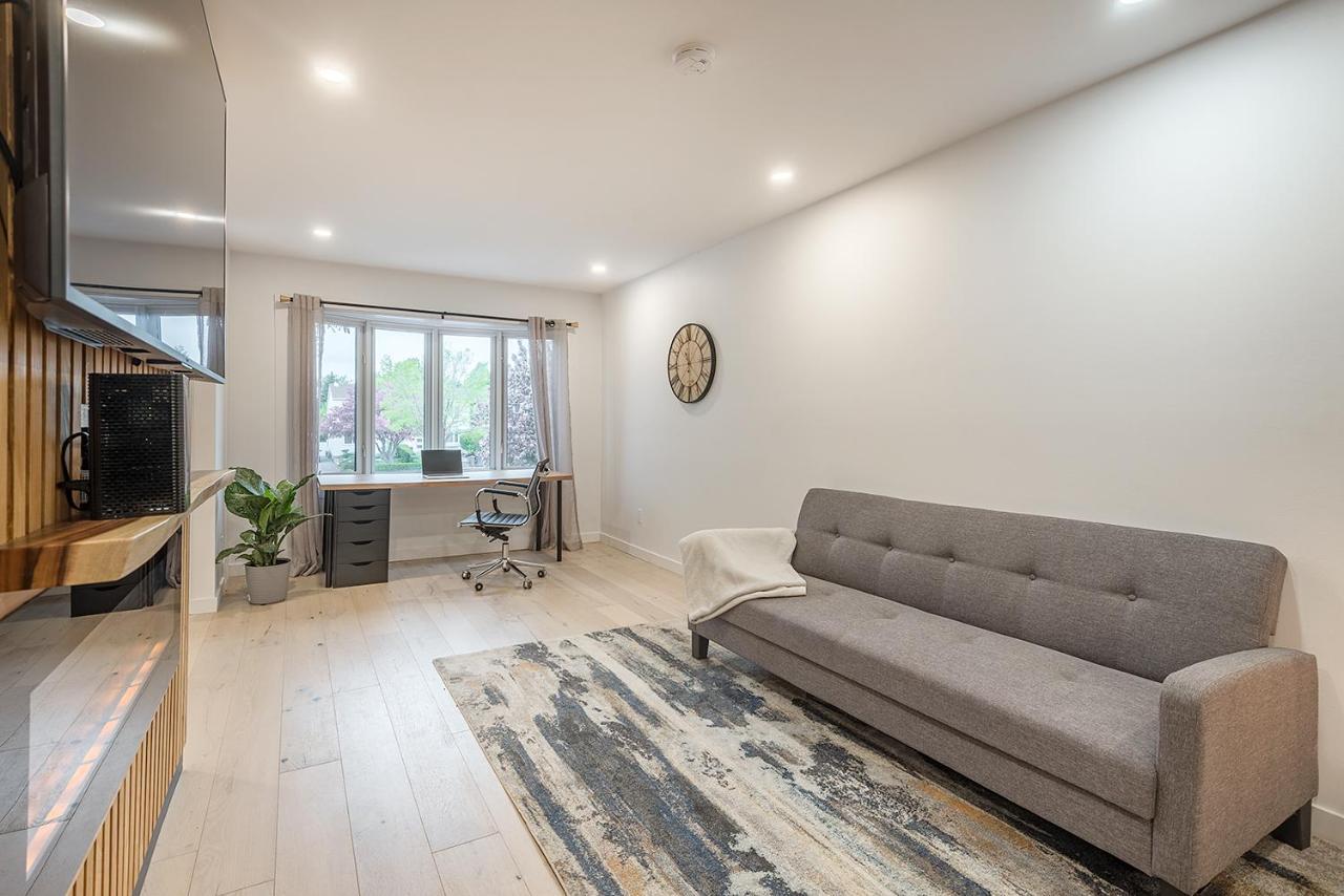 Free Parking Prime Location New Modern Condo Brossard Exterior foto